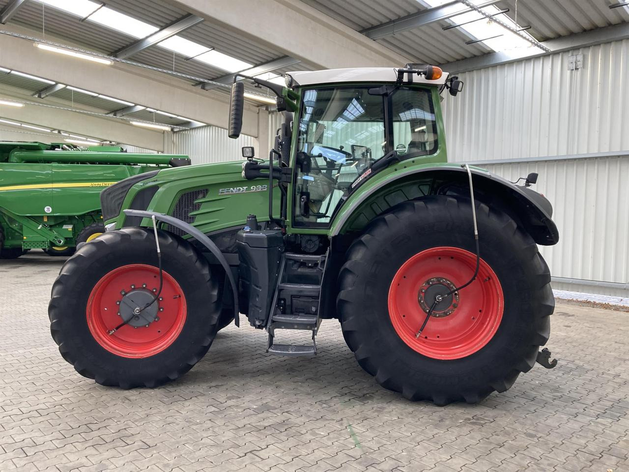 Fendt 933 Vario Profi Plus - Máy cày: hình 3 Fendt 933 Vario Profi Plus - Máy cày: hình 3