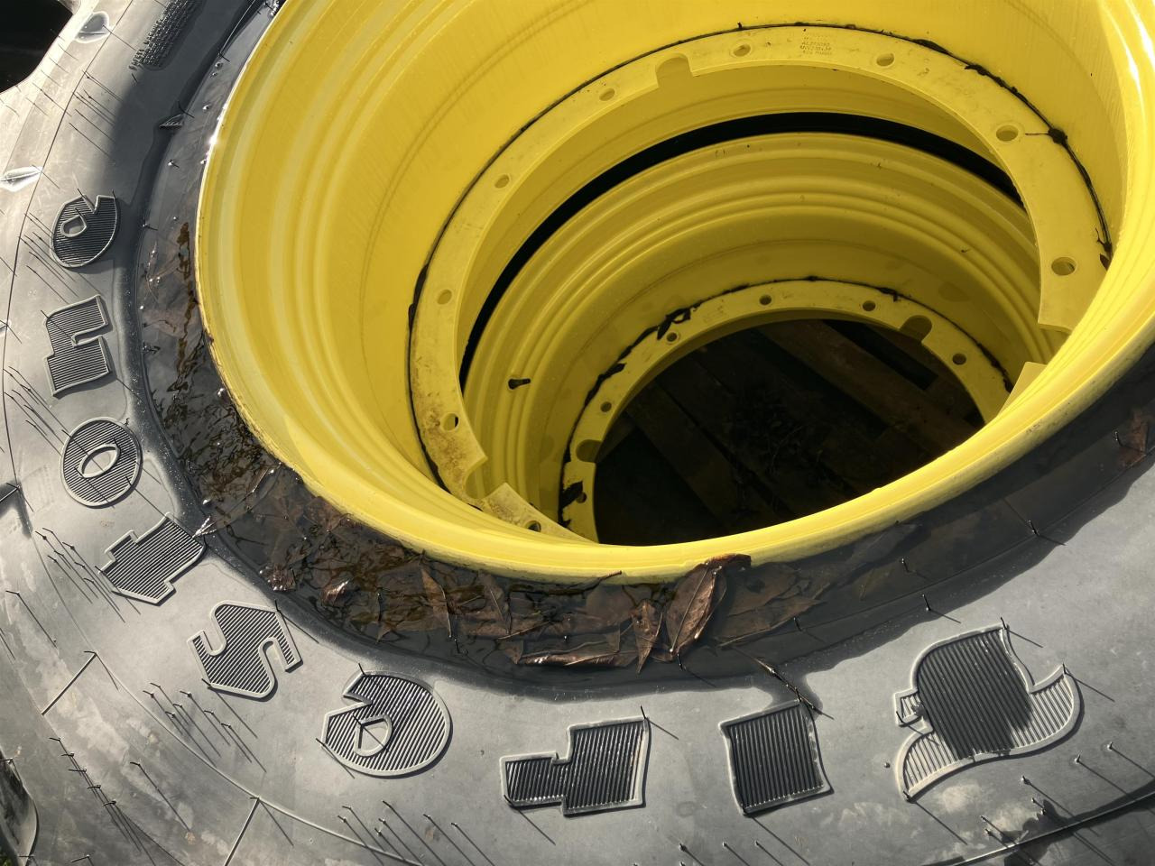 Firestone 650/85R38 - Lốp cho Máy móc nông nghiệp: hình 2 Firestone 650/85R38 - Lốp cho Máy móc nông nghiệp: hình 2