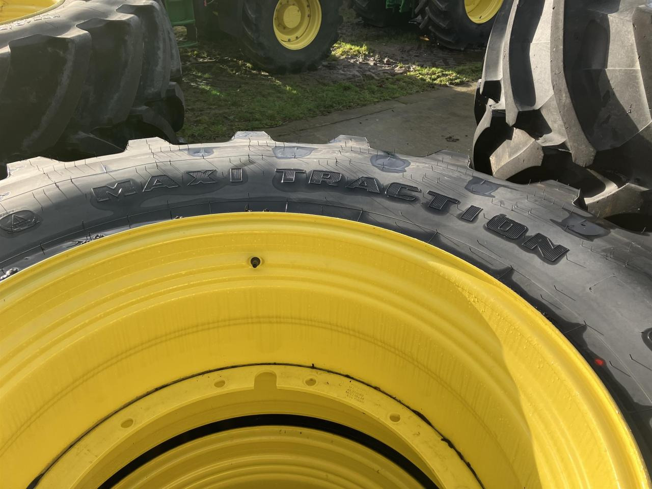 Firestone 650/85R38 - Lốp cho Máy móc nông nghiệp: hình 3 Firestone 650/85R38 - Lốp cho Máy móc nông nghiệp: hình 3