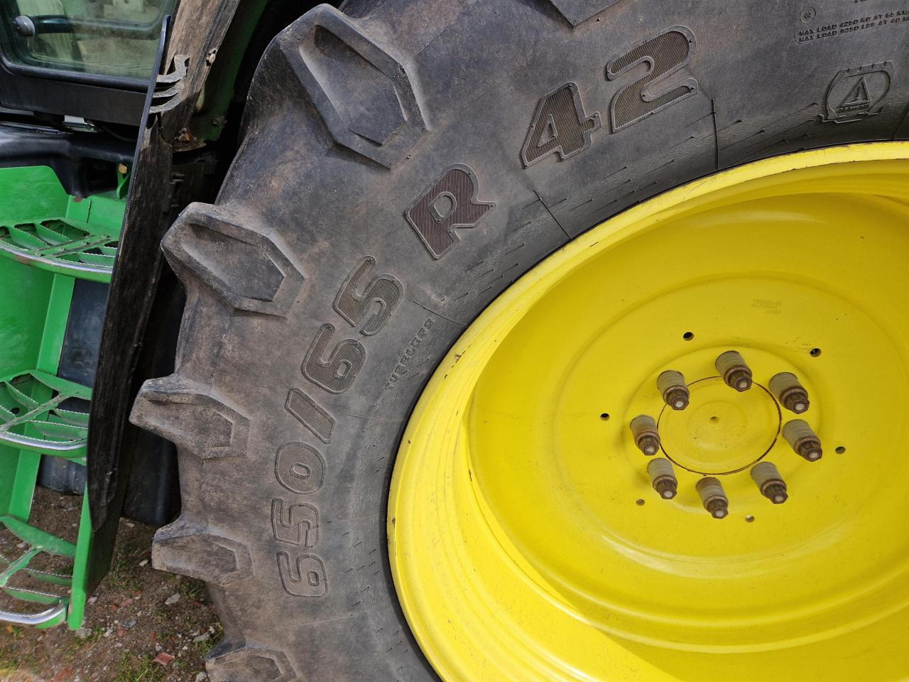 John Deere 6140R - Máy cày: hình 5 John Deere 6140R - Máy cày: hình 5