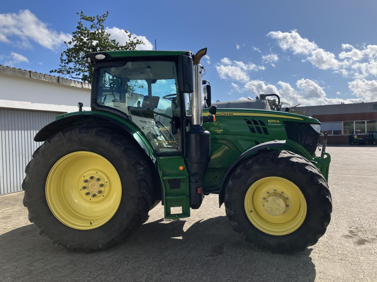John Deere 6155R - Máy cày: hình 3 John Deere 6155R - Máy cày: hình 3