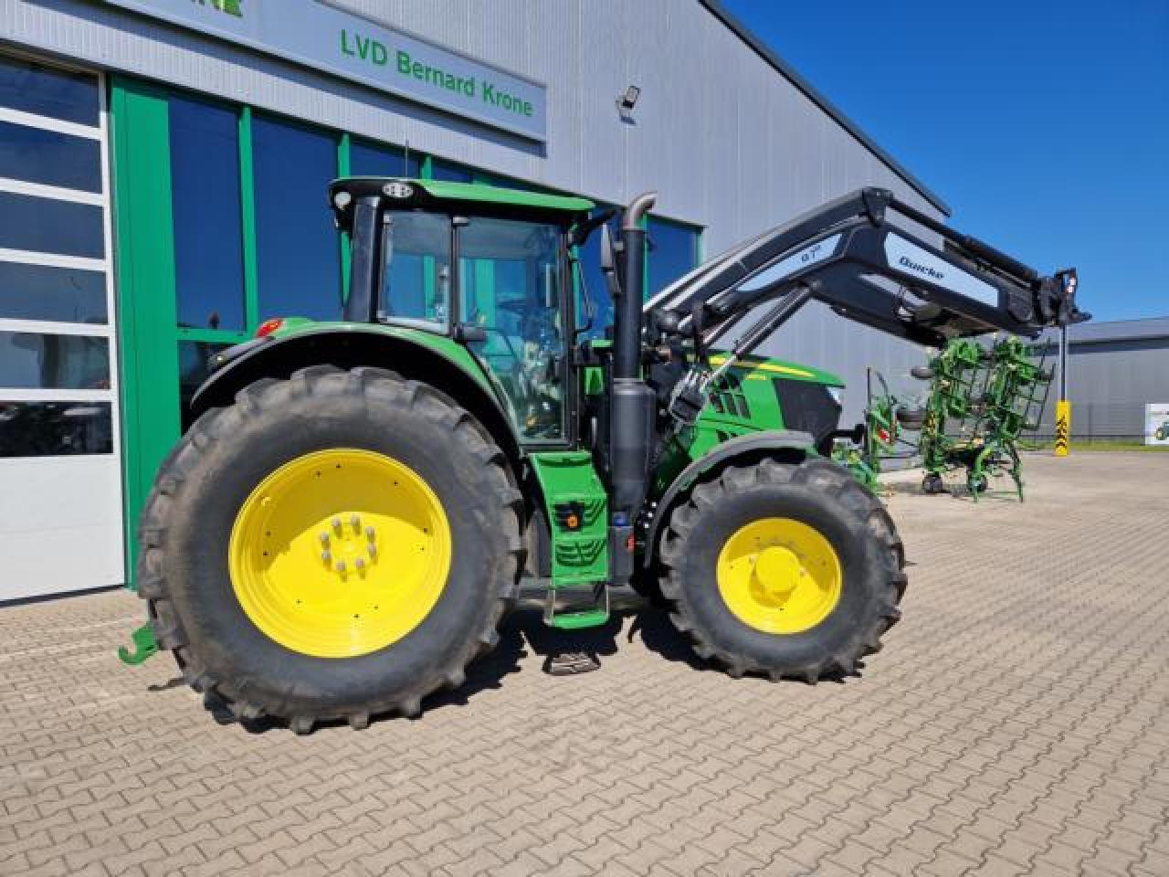 John Deere 6195M - Máy cày: hình 4 John Deere 6195M - Máy cày: hình 4