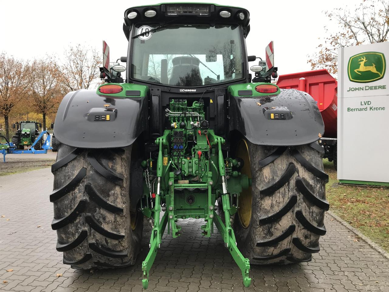 John Deere 6215R - Máy cày: hình 5 John Deere 6215R - Máy cày: hình 5