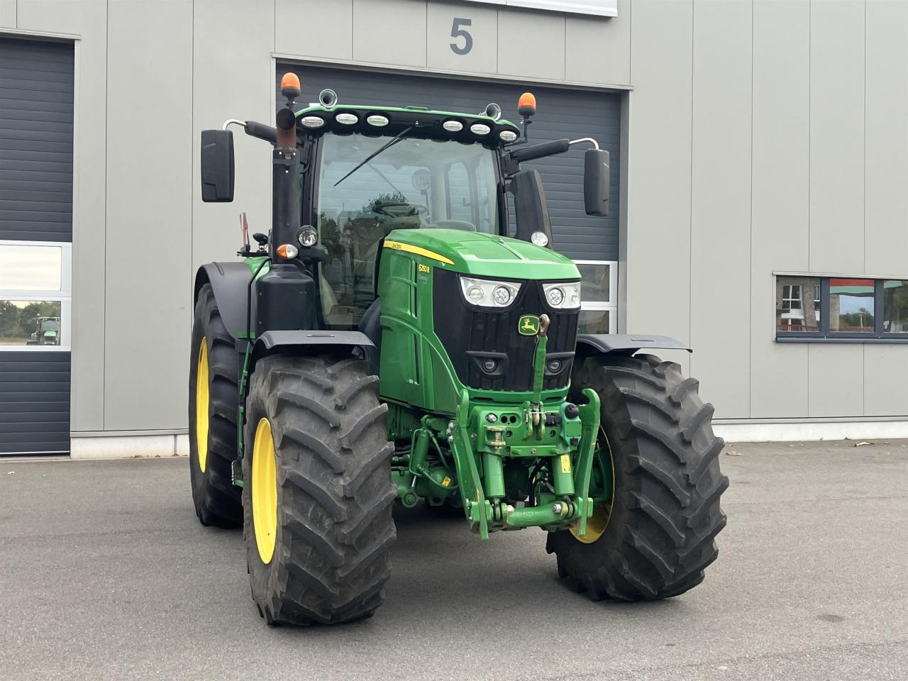 John Deere 6250R - Máy cày: hình 3 John Deere 6250R - Máy cày: hình 3
