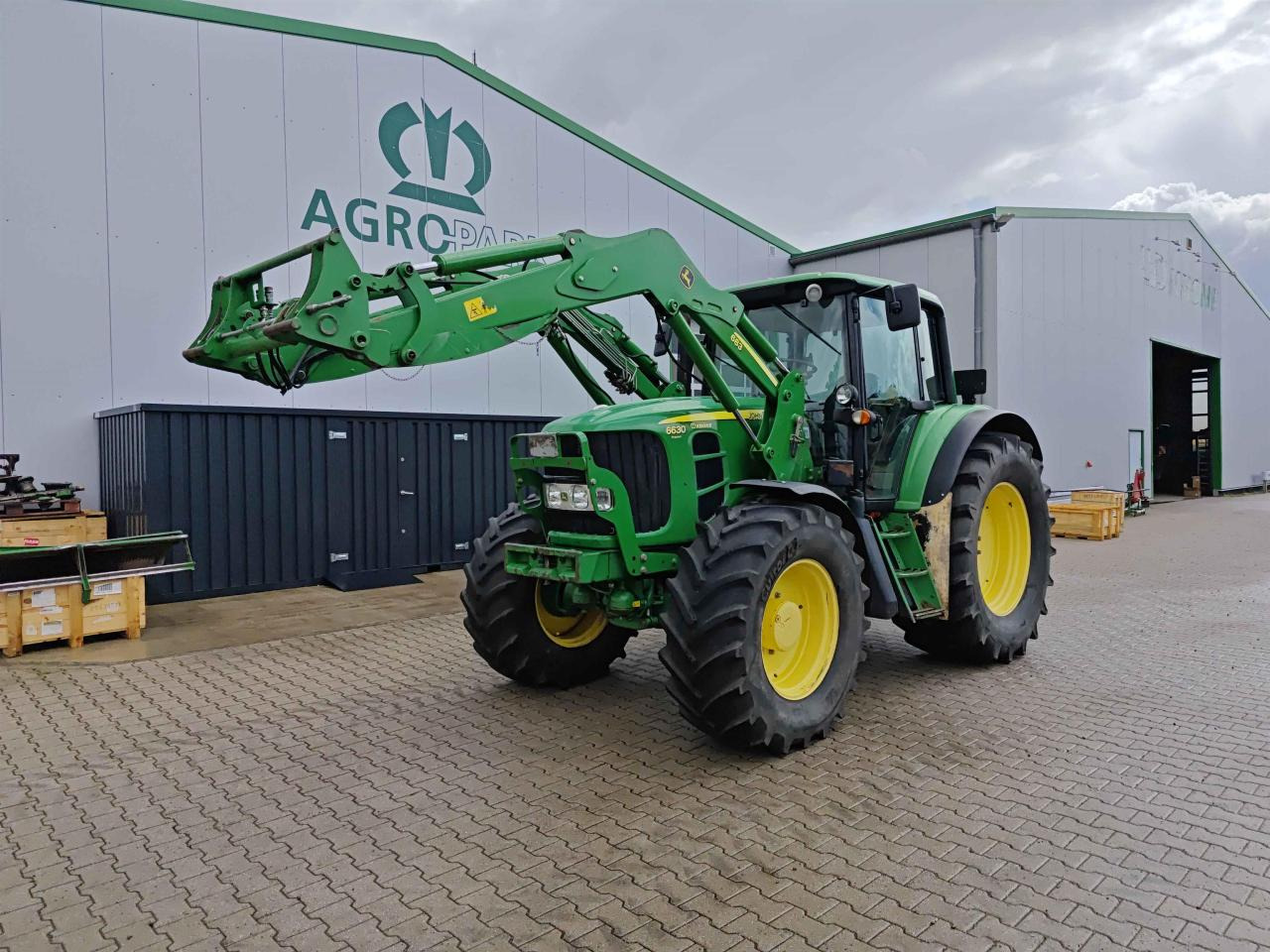 John Deere 6630 PREMIUM - Máy cày: hình 1 John Deere 6630 PREMIUM - Máy cày: hình 1
