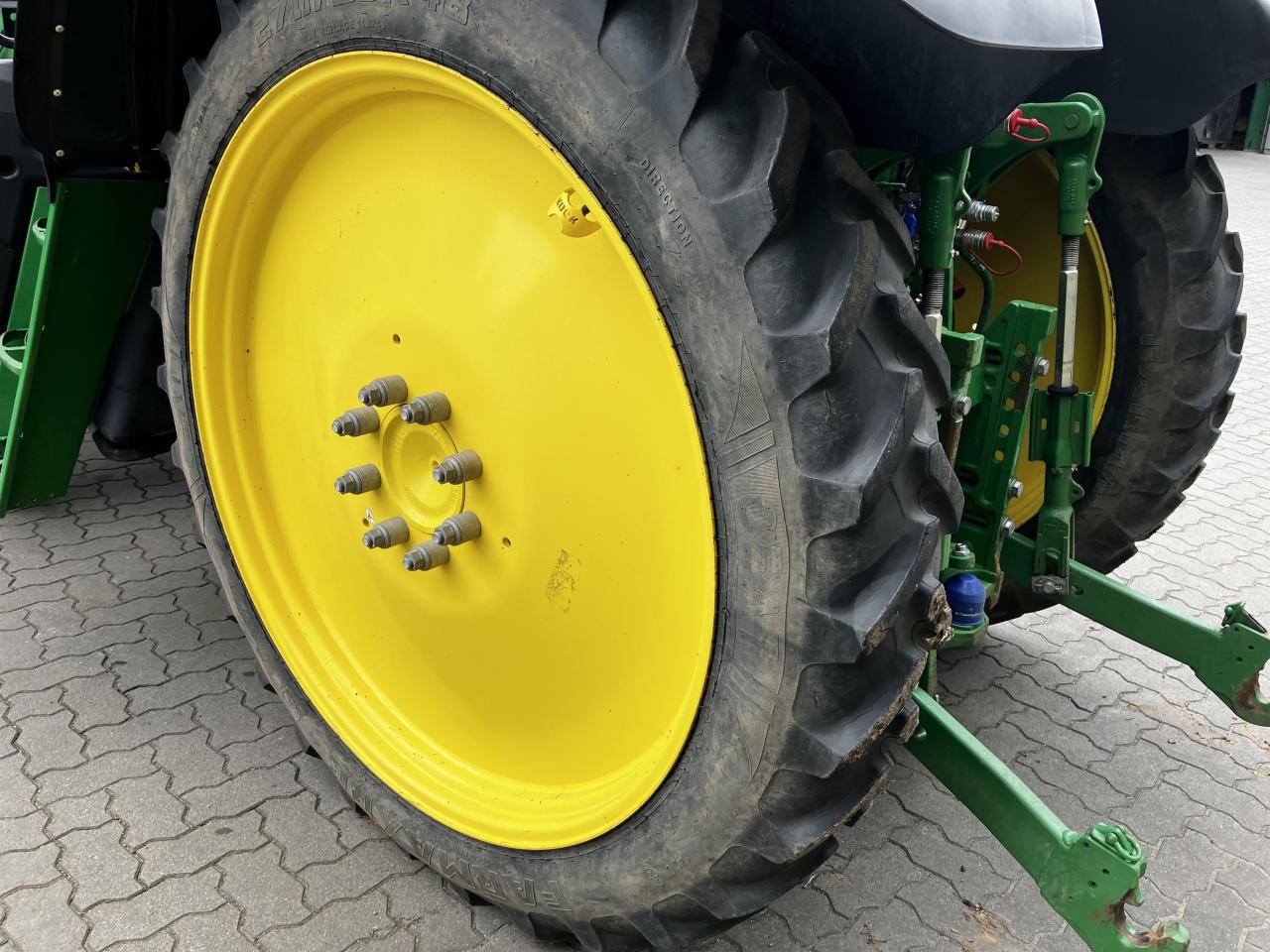 Cho thuê John Deere 6R 130 John Deere 6R 130: hình 12 Cho thuê John Deere 6R 130 John Deere 6R 130: hình 12