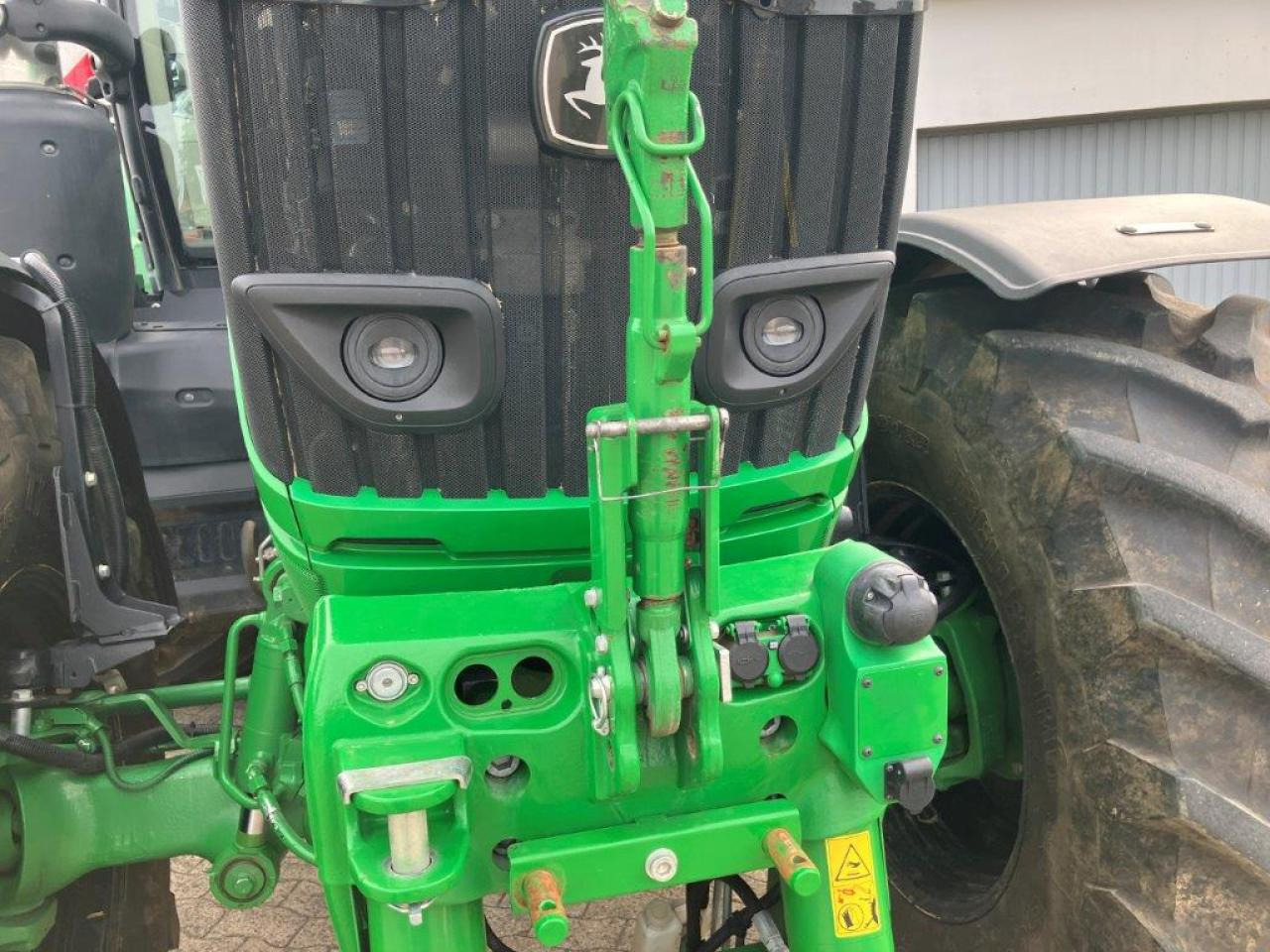 John Deere 6R 250 - Máy cày: hình 3 John Deere 6R 250 - Máy cày: hình 3