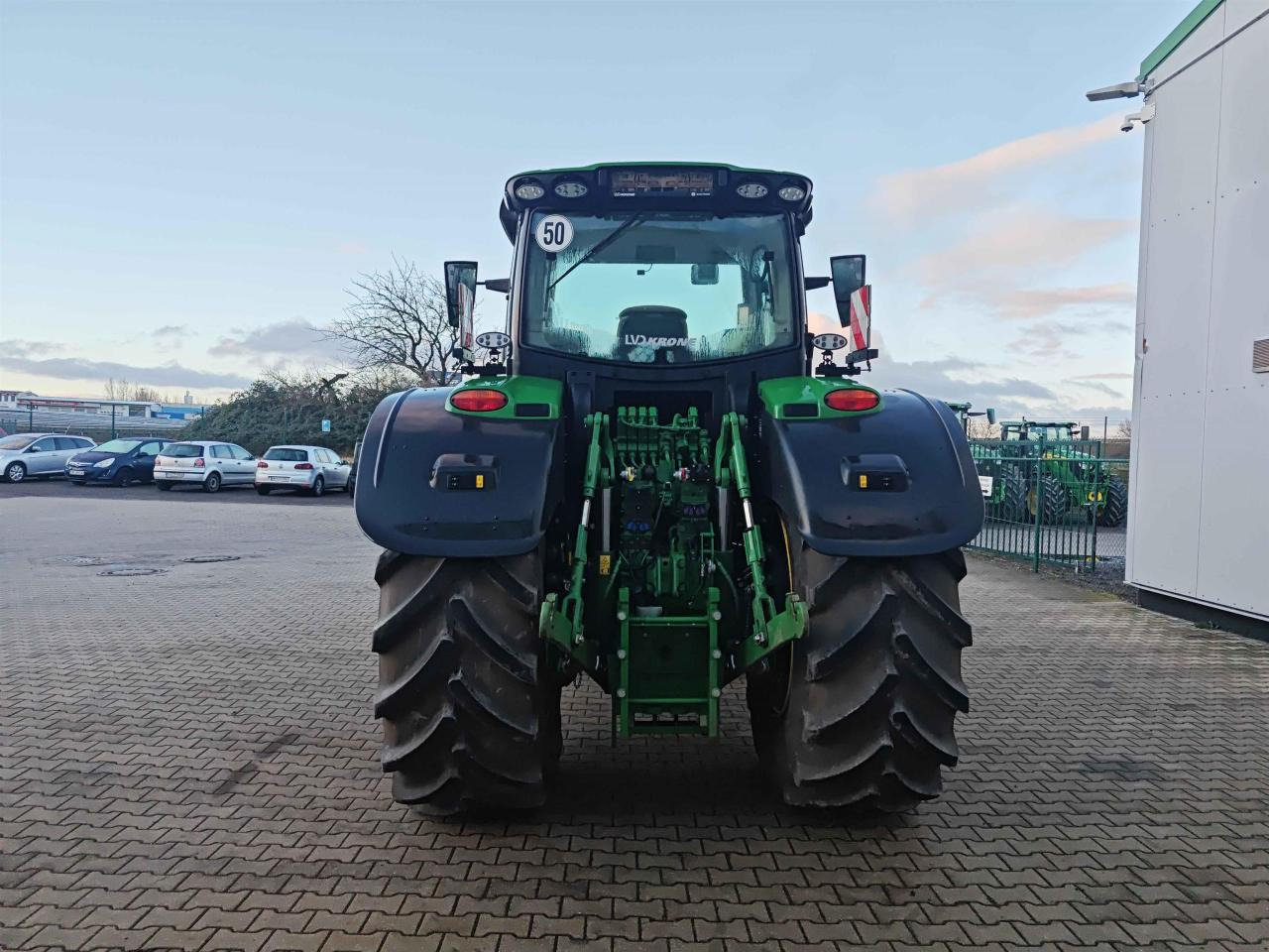 John Deere 6R 250 - Máy cày: hình 4 John Deere 6R 250 - Máy cày: hình 4
