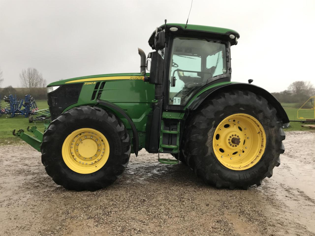 John Deere 7290R - Máy cày: hình 1 John Deere 7290R - Máy cày: hình 1