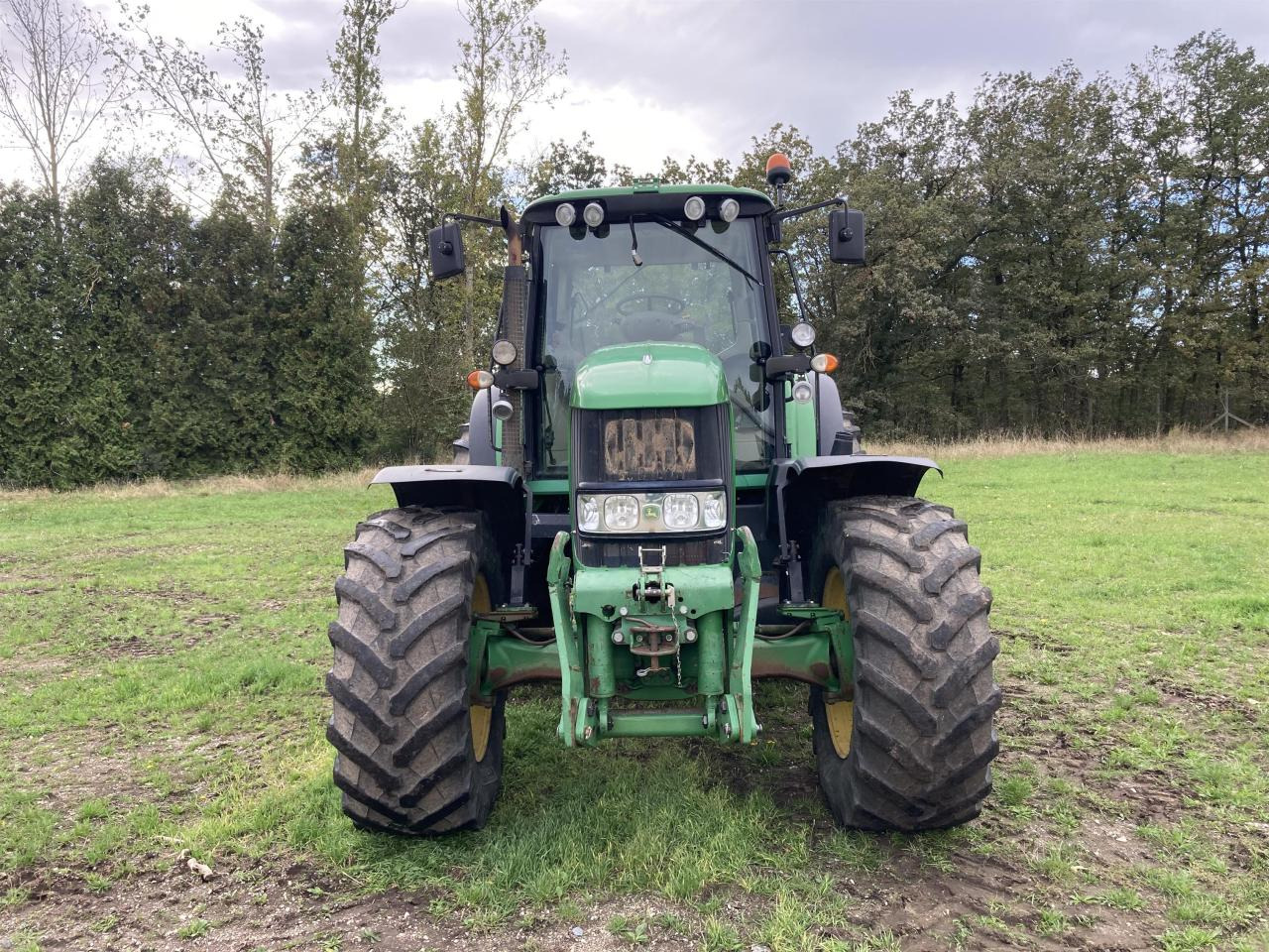 John Deere 7430 - Máy cày: hình 2 John Deere 7430 - Máy cày: hình 2