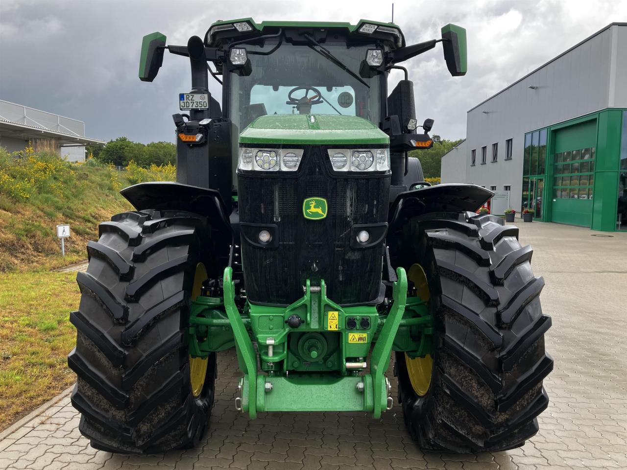 John Deere 7R 350 - Máy cày: hình 3 John Deere 7R 350 - Máy cày: hình 3