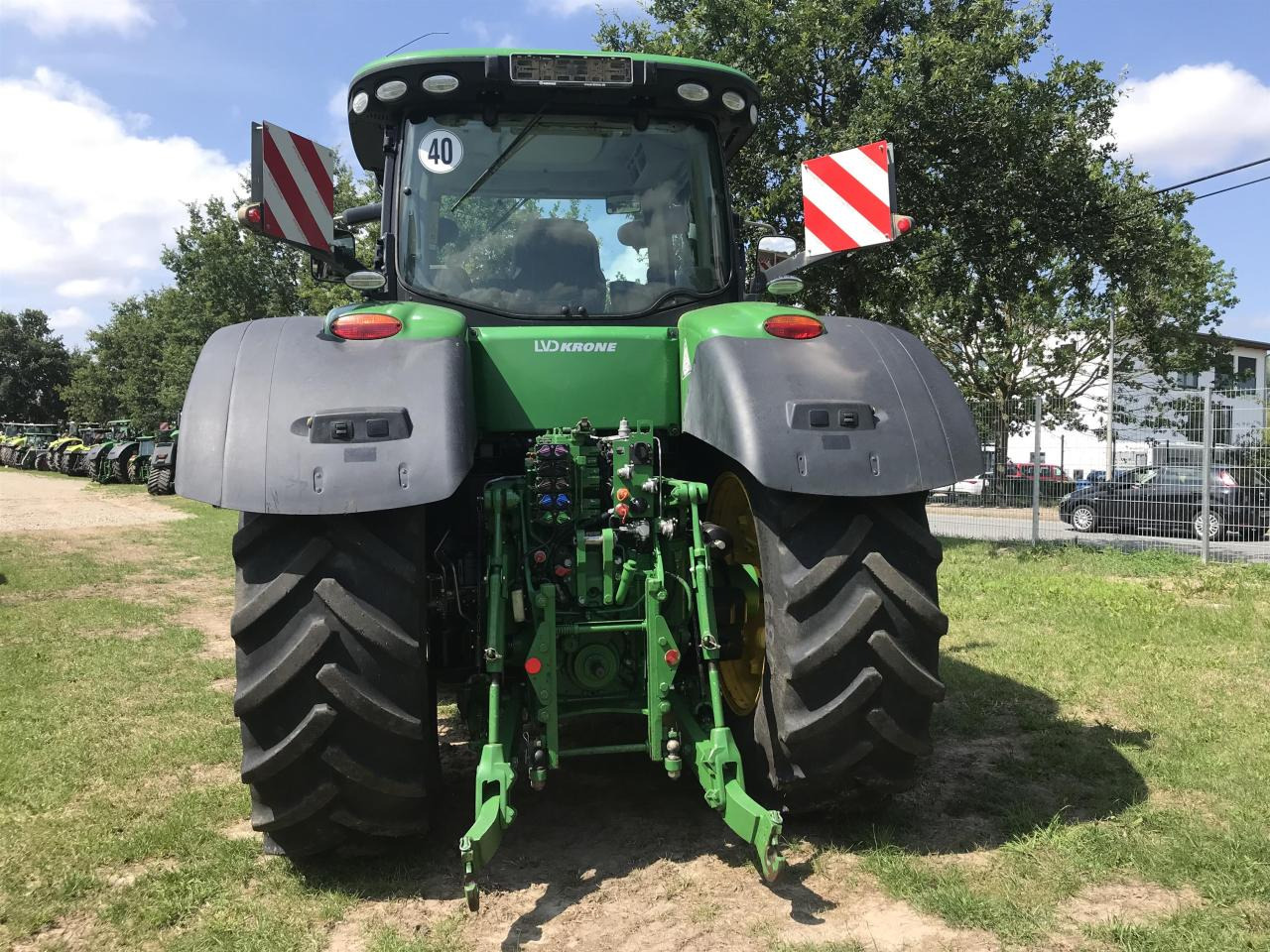 John Deere 8370R - Máy cày: hình 5 John Deere 8370R - Máy cày: hình 5