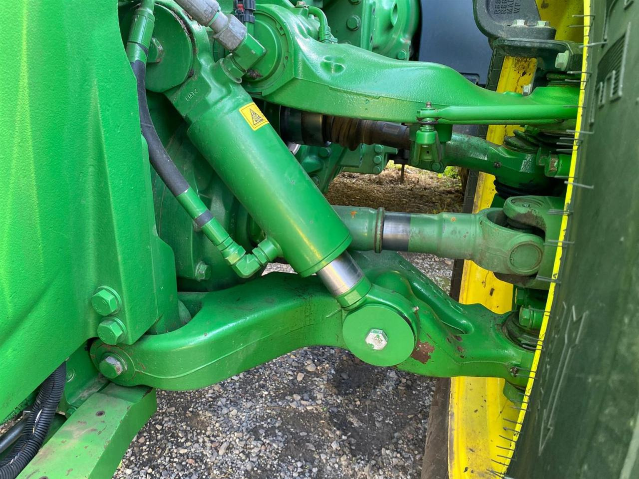 John Deere 8370R - Máy cày: hình 4 John Deere 8370R - Máy cày: hình 4