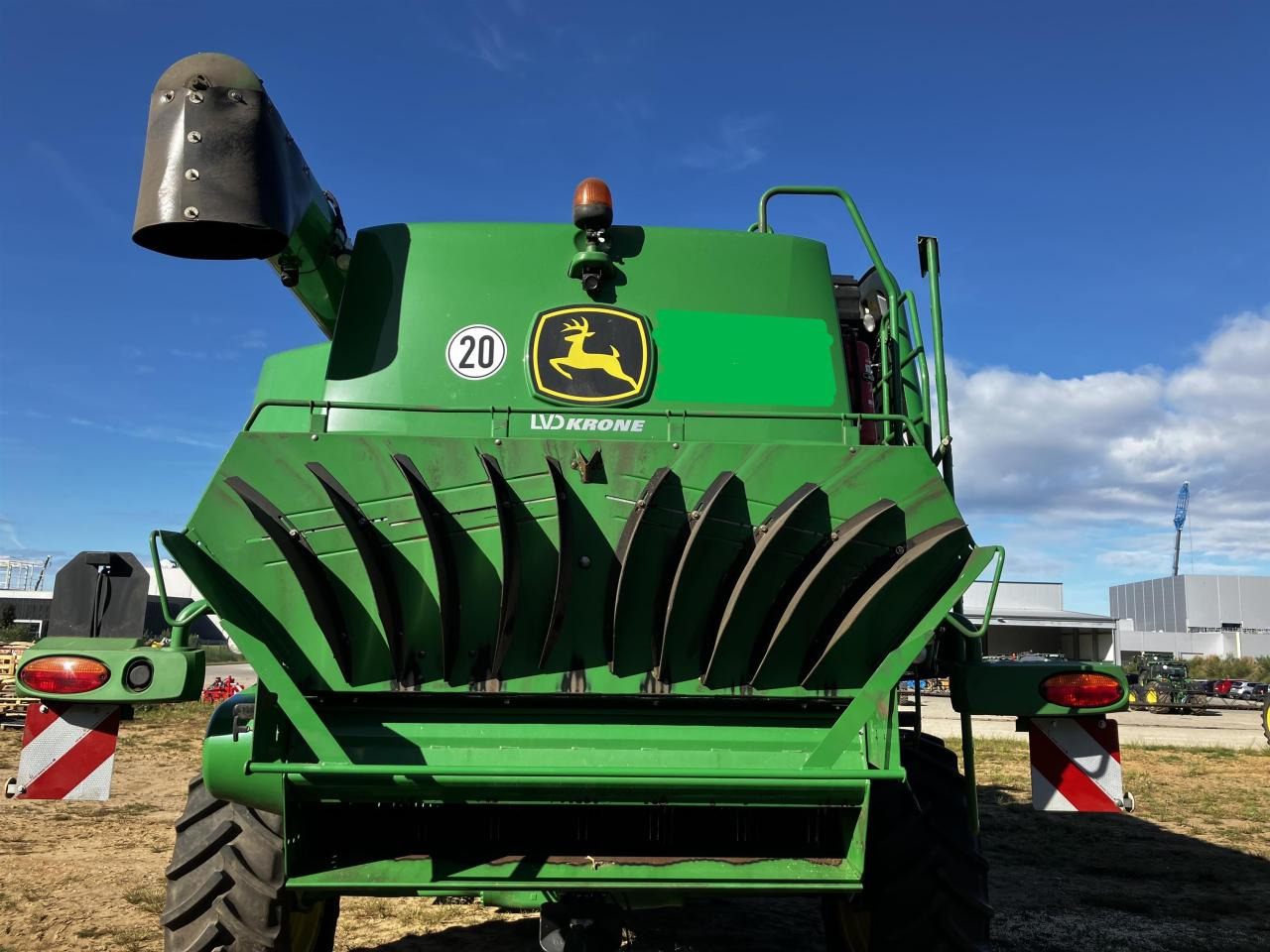 John Deere T660i - Máy gặt đập: hình 4 John Deere T660i - Máy gặt đập: hình 4