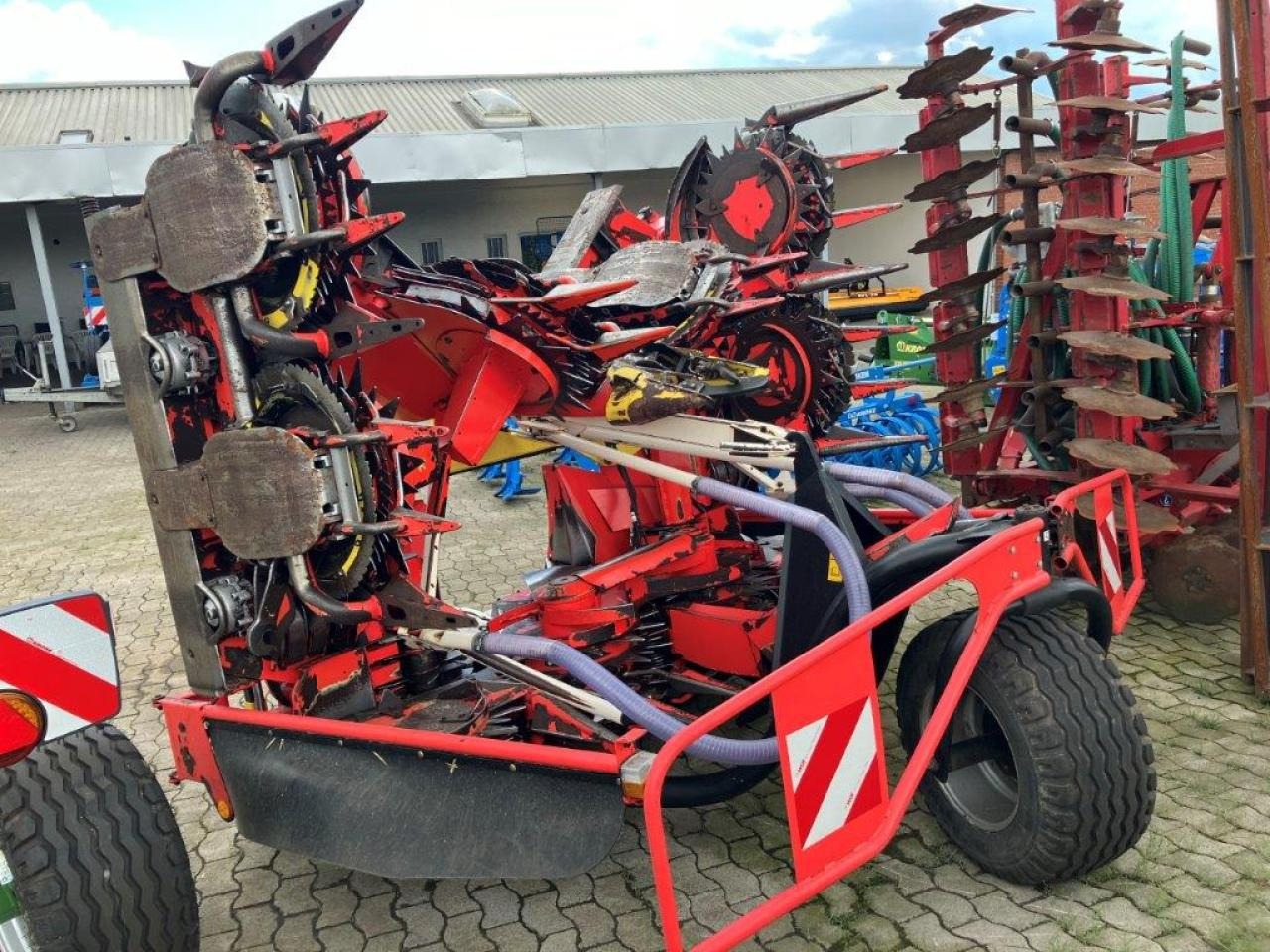 Kemper 375 - Đính kèm máy gặt đập thức ăn gia súc: hình 1 Kemper 375 - Đính kèm máy gặt đập thức ăn gia súc: hình 1