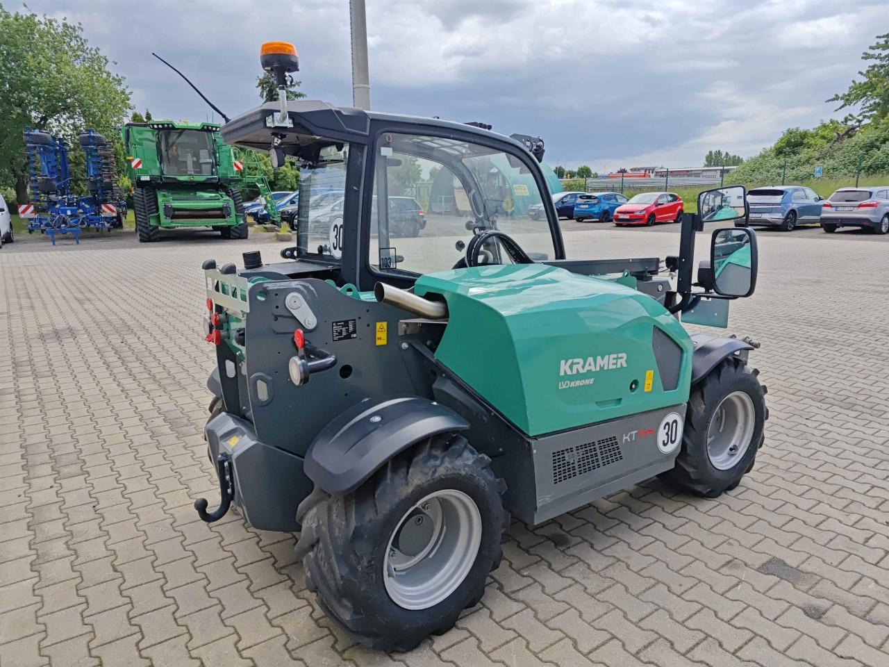 Kramer KT144 - Xe nhấc hình viễn vọng kính: hình 5 Kramer KT144 - Xe nhấc hình viễn vọng kính: hình 5