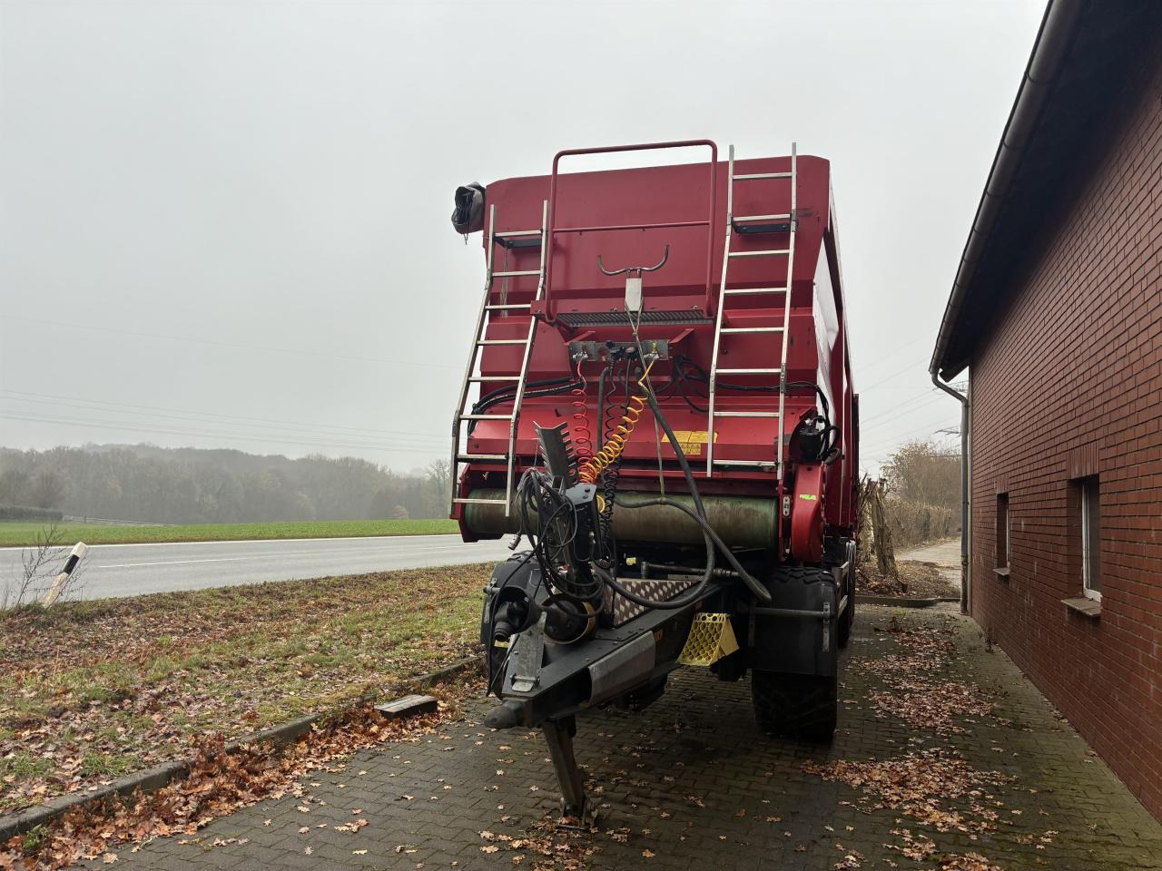 Krampe SB 30 - Toa kéo nhỏng/ Xe đổ: hình 2 Krampe SB 30 - Toa kéo nhỏng/ Xe đổ: hình 2