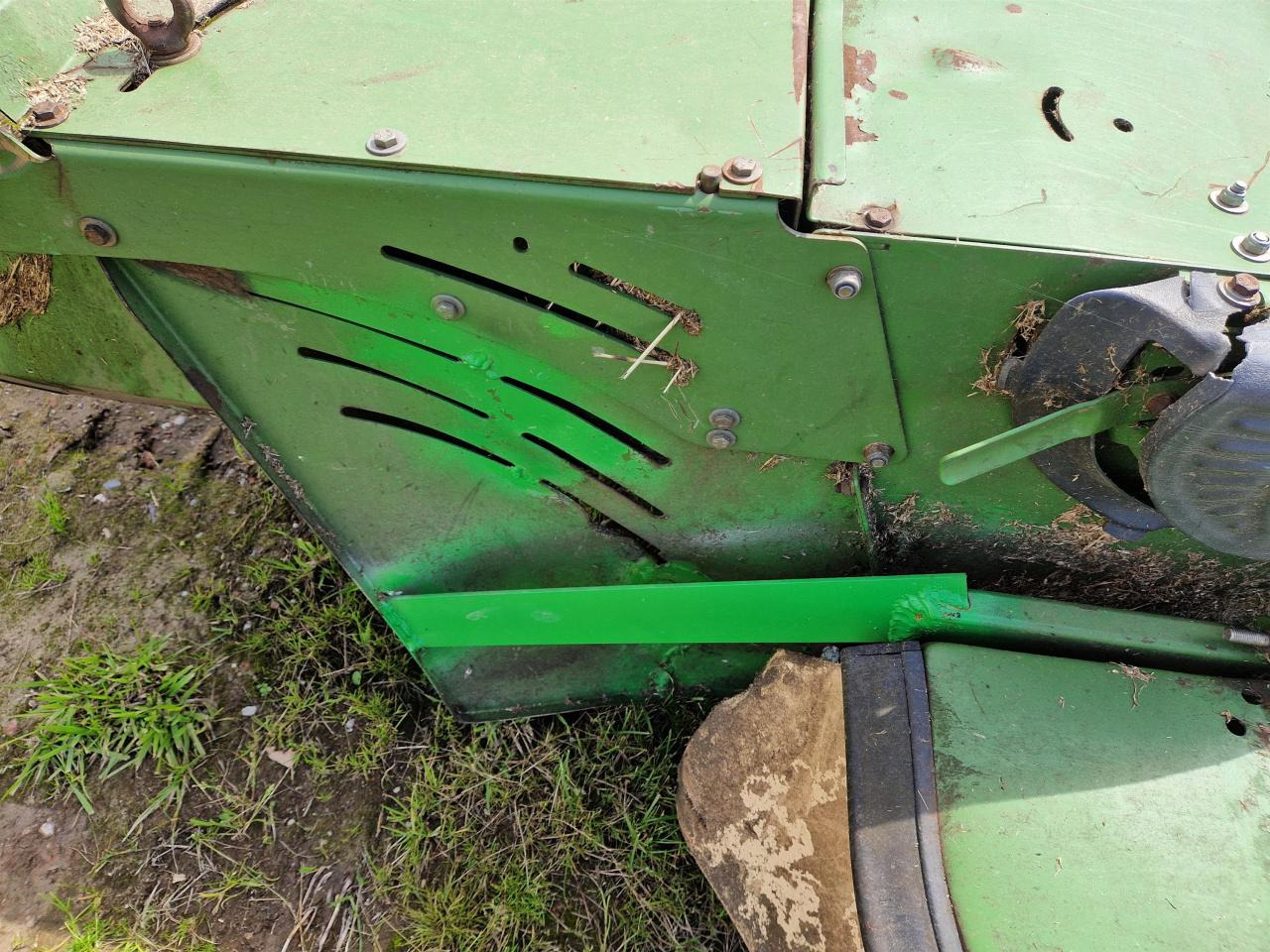 Máy cắt cỏ Krone EC R 320 CV: hình 17