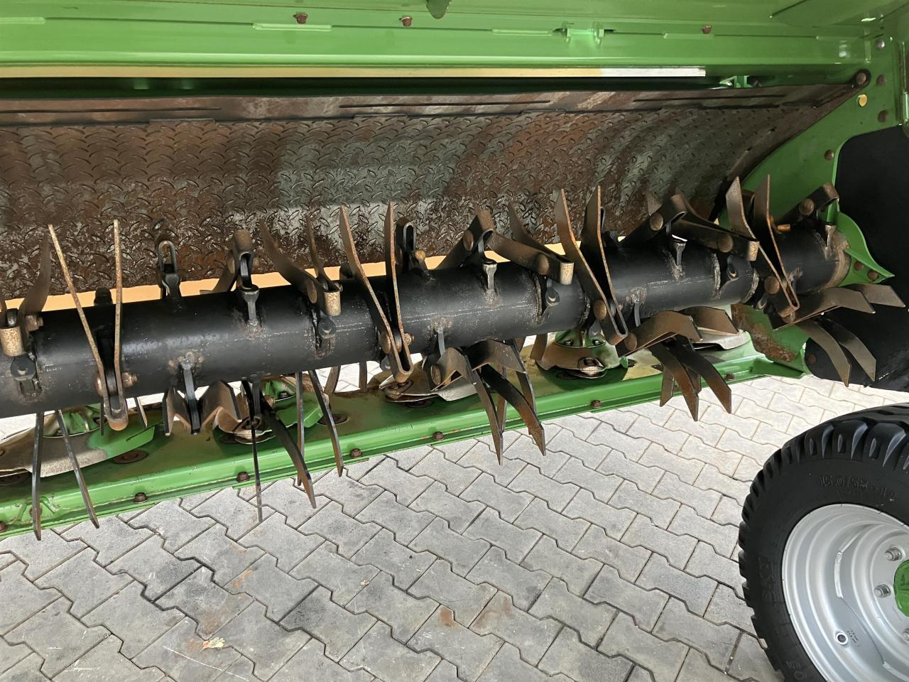 Krone EC TS 320 CV - Máy cắt cỏ: hình 4 Krone EC TS 320 CV - Máy cắt cỏ: hình 4