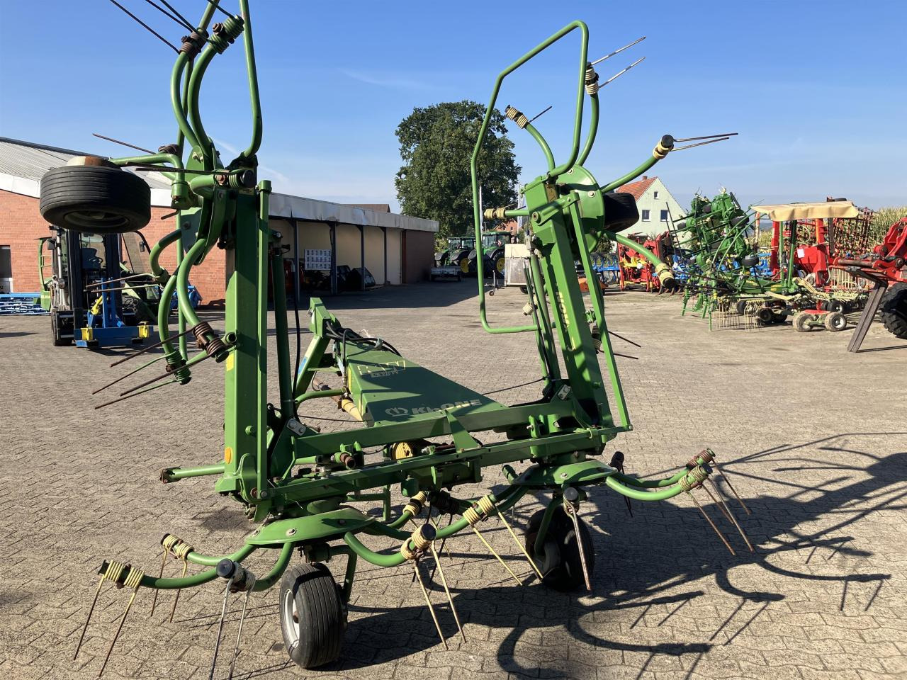 Krone KW 5.52/4x7 - Dàn trải/ Cào: hình 3 Krone KW 5.52/4x7 - Dàn trải/ Cào: hình 3