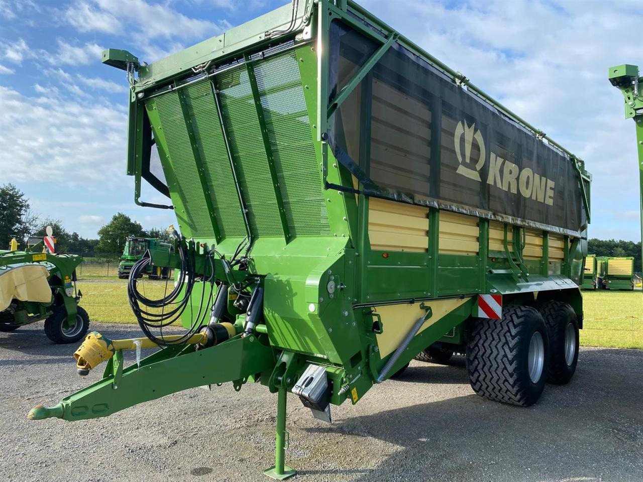 Krone TX 460 D - Toa kéo nhỏng/ Xe đổ: hình 3 Krone TX 460 D - Toa kéo nhỏng/ Xe đổ: hình 3