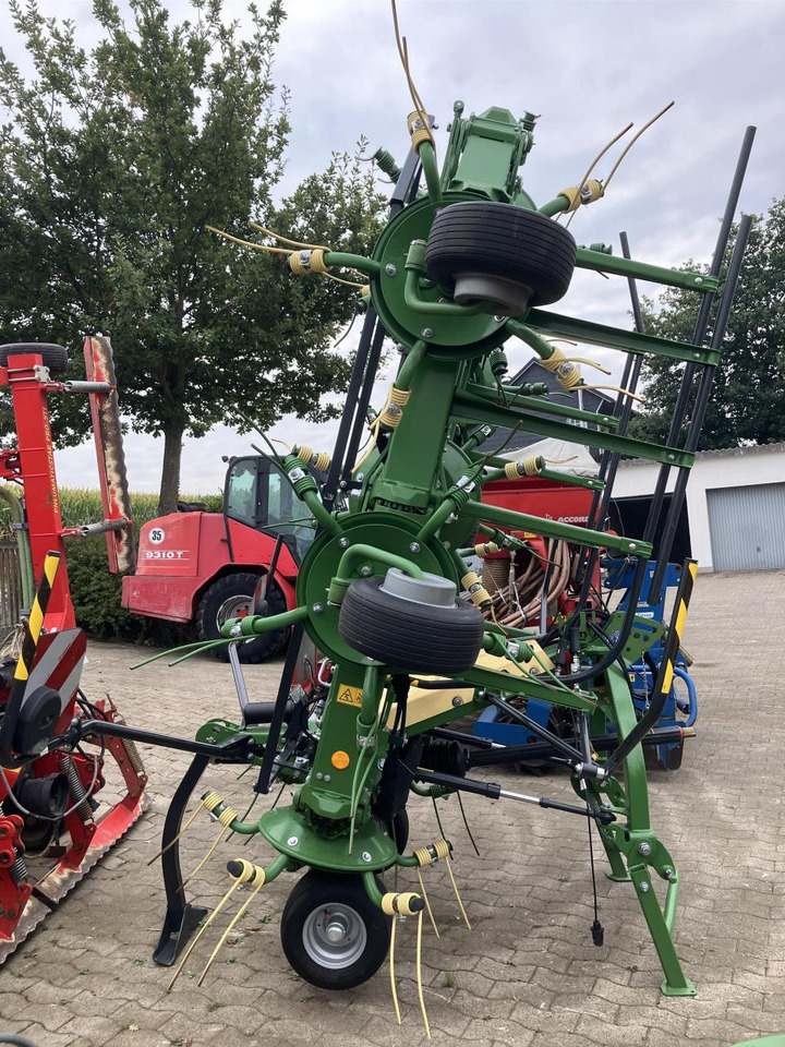 Krone Vendro 1020 - Dàn trải/ Cào: hình 3 Krone Vendro 1020 - Dàn trải/ Cào: hình 3