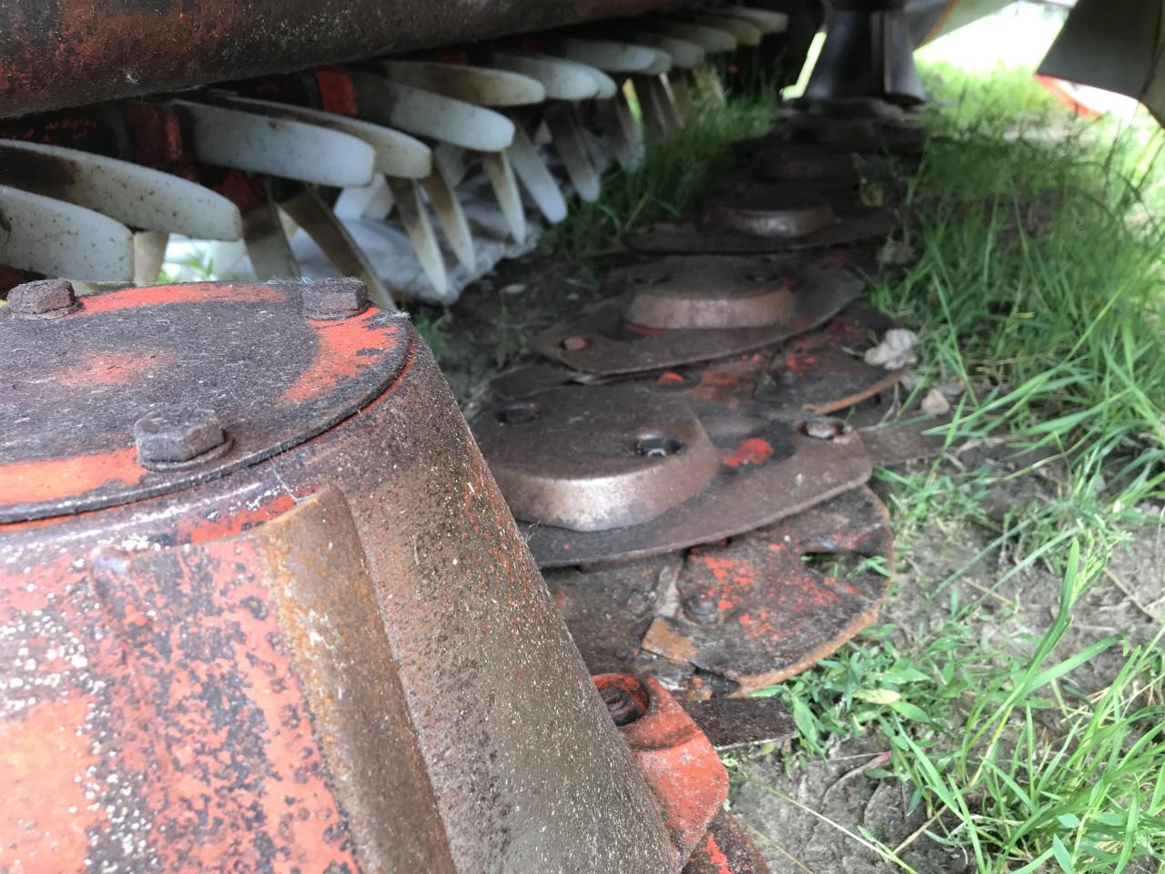 Kuhn FC883 & FC 313F-FF - Máy cắt cỏ: hình 4 Kuhn FC883 & FC 313F-FF - Máy cắt cỏ: hình 4