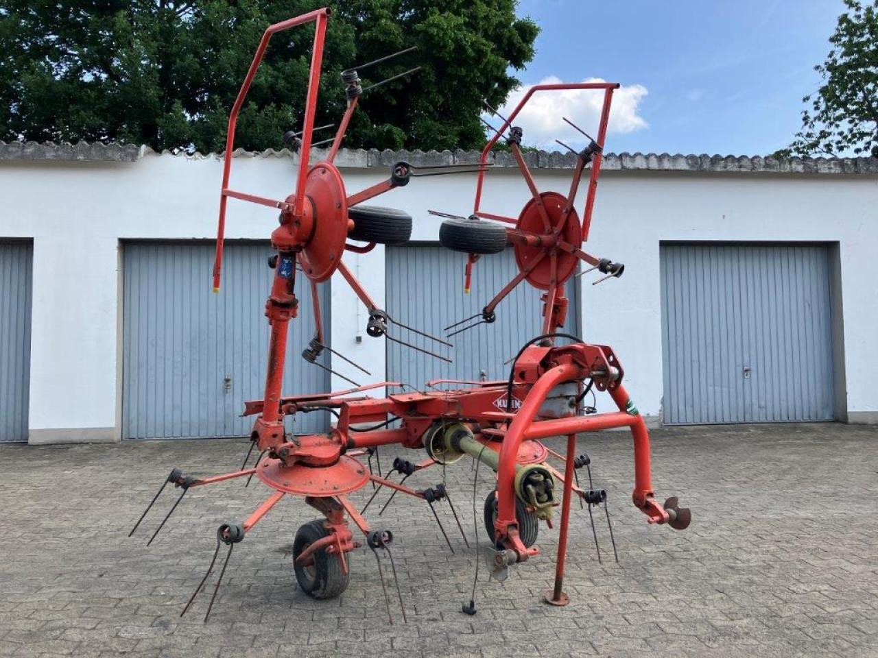Kuhn GF 5001 MH - Dàn trải/ Cào: hình 3 Kuhn GF 5001 MH - Dàn trải/ Cào: hình 3