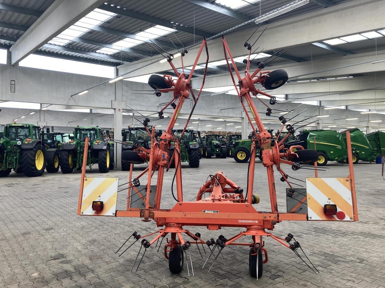 Kuhn GF 6301 MH - Dàn trải/ Cào: hình 5 Kuhn GF 6301 MH - Dàn trải/ Cào: hình 5