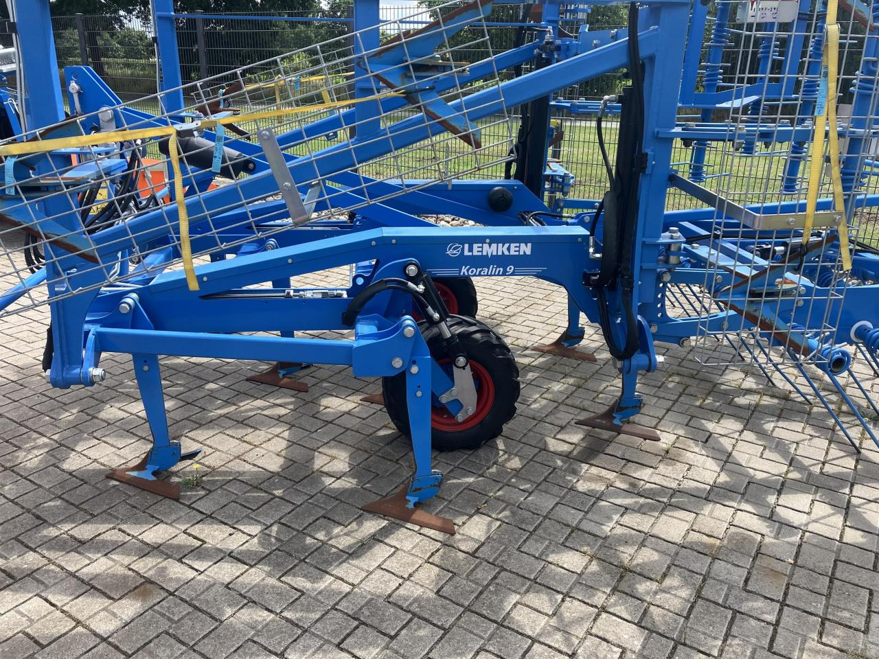 Lemken Koralin 9/660 K - Máy trồng trọt: hình 4 Lemken Koralin 9/660 K - Máy trồng trọt: hình 4