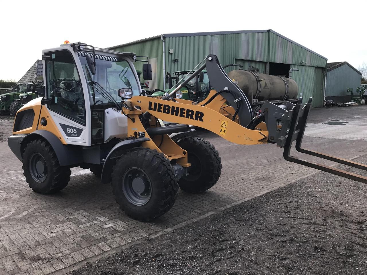 Liebherr 506 Compact - Máy xúc lật bánh lốp: hình 2 Liebherr 506 Compact - Máy xúc lật bánh lốp: hình 2