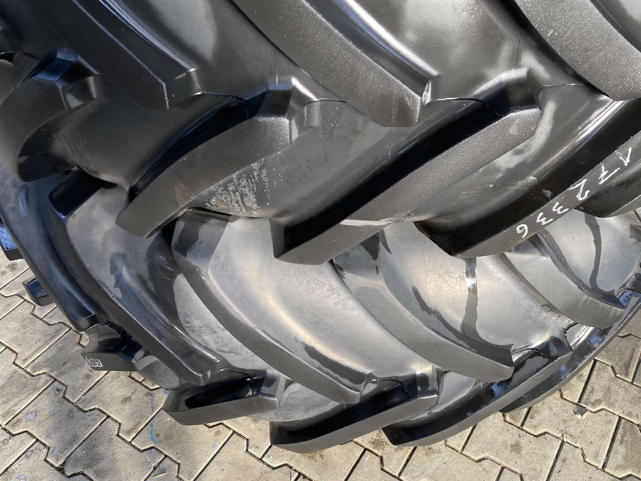 Michelin 620/70R38 - Lốp cho Máy móc nông nghiệp: hình 2 Michelin 620/70R38 - Lốp cho Máy móc nông nghiệp: hình 2