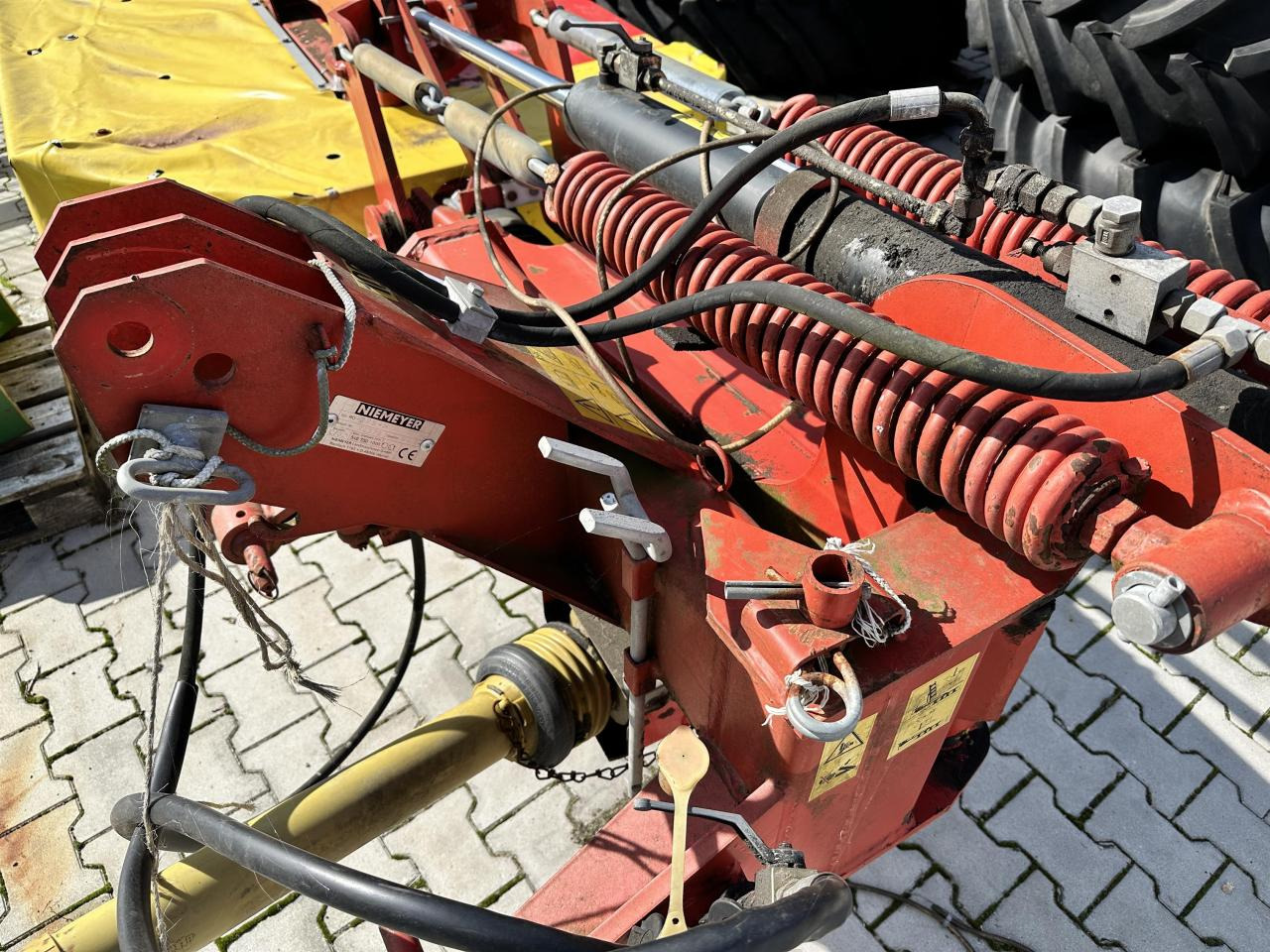 Niemeyer RO 275 - Máy cắt cỏ: hình 4 Niemeyer RO 275 - Máy cắt cỏ: hình 4