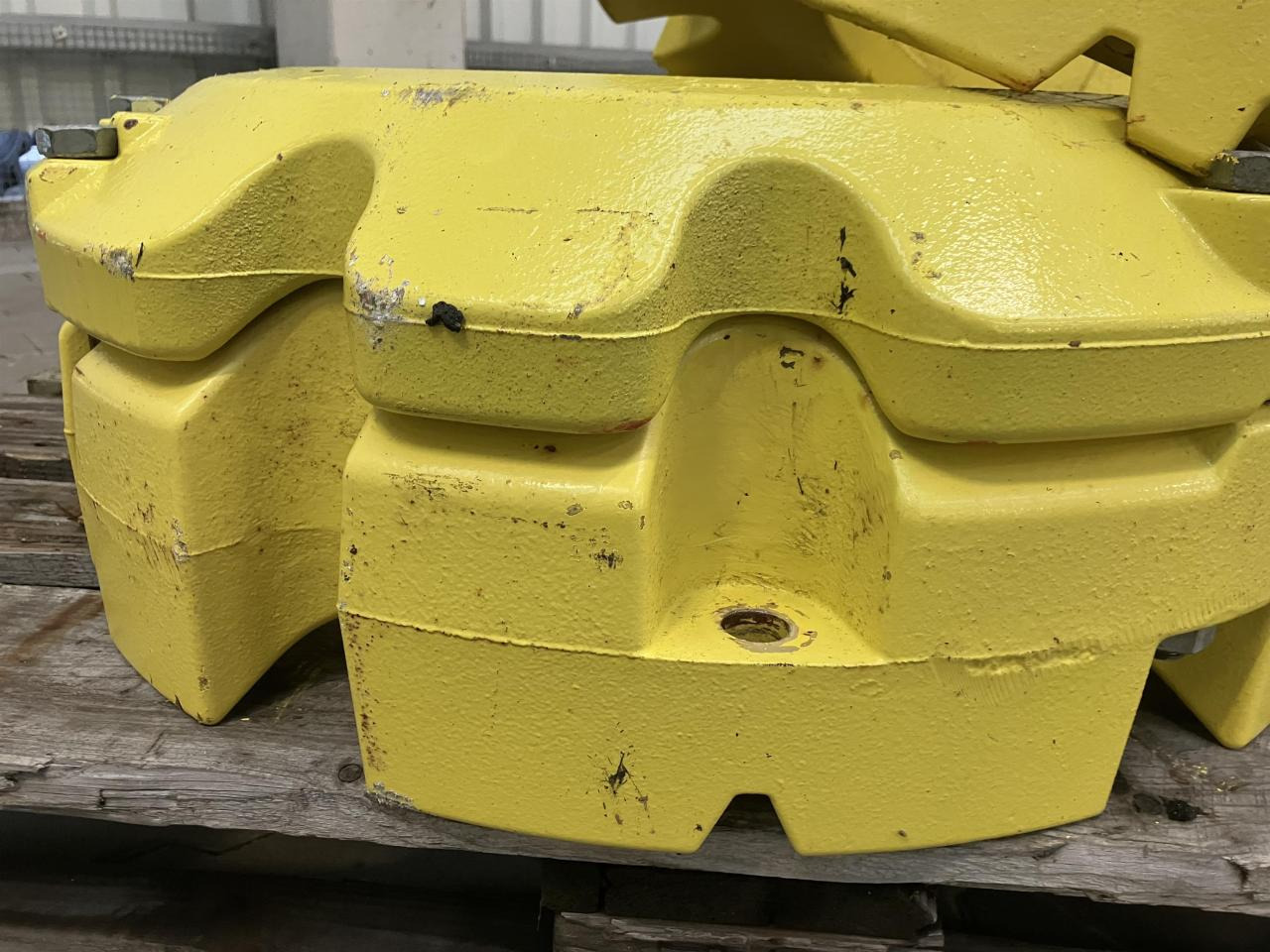 John Deere 2x 205+72 kg - Phụ tùng cho Máy móc nông nghiệp: hình 2 John Deere 2x 205+72 kg - Phụ tùng cho Máy móc nông nghiệp: hình 2