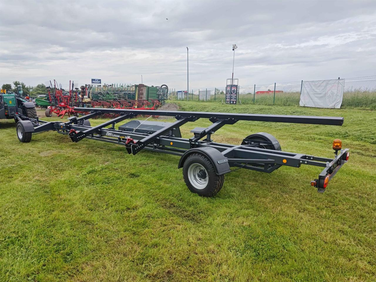 TAM Leguan Quattro ML 30ft - Máy gặt liên hợp: hình 4 TAM Leguan Quattro ML 30ft - Máy gặt liên hợp: hình 4