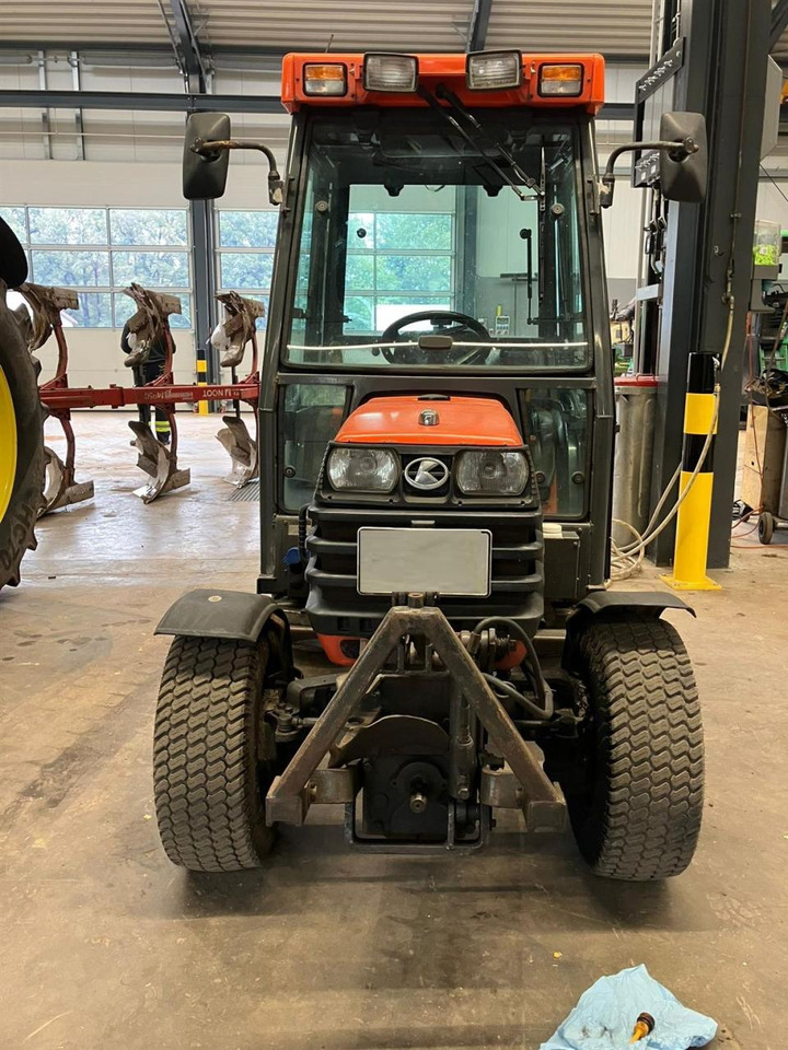 Kubota B2110 - Tiện ích/ Xe đặc dụng: hình 2 Kubota B2110 - Tiện ích/ Xe đặc dụng: hình 2