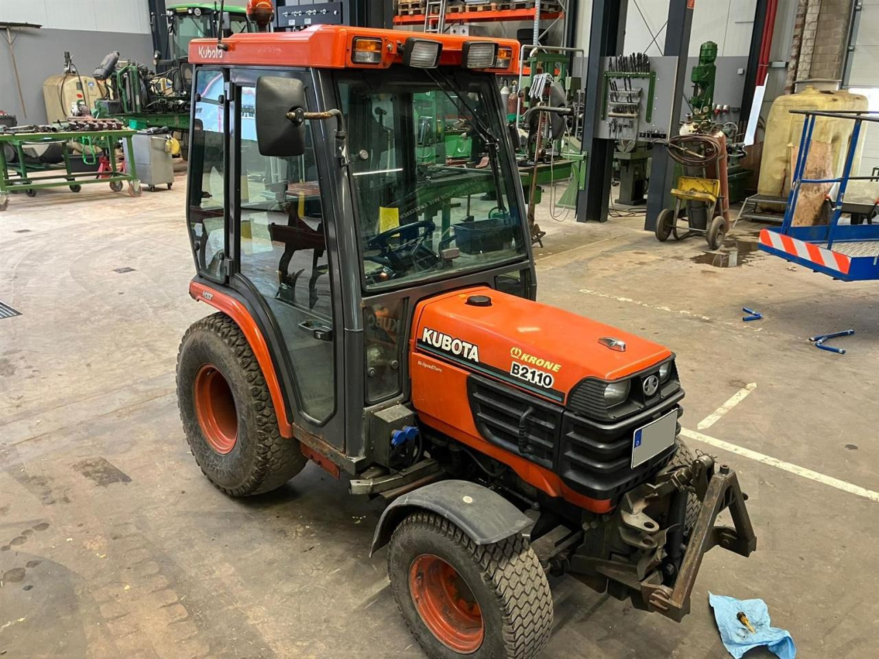 Kubota B2110 - Tiện ích/ Xe đặc dụng: hình 1 Kubota B2110 - Tiện ích/ Xe đặc dụng: hình 1