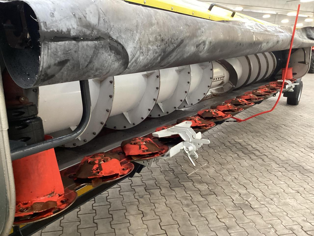 Zürn Profi Cut 700 - Đính kèm máy gặt đập thức ăn gia súc: hình 5 Zürn Profi Cut 700 - Đính kèm máy gặt đập thức ăn gia súc: hình 5