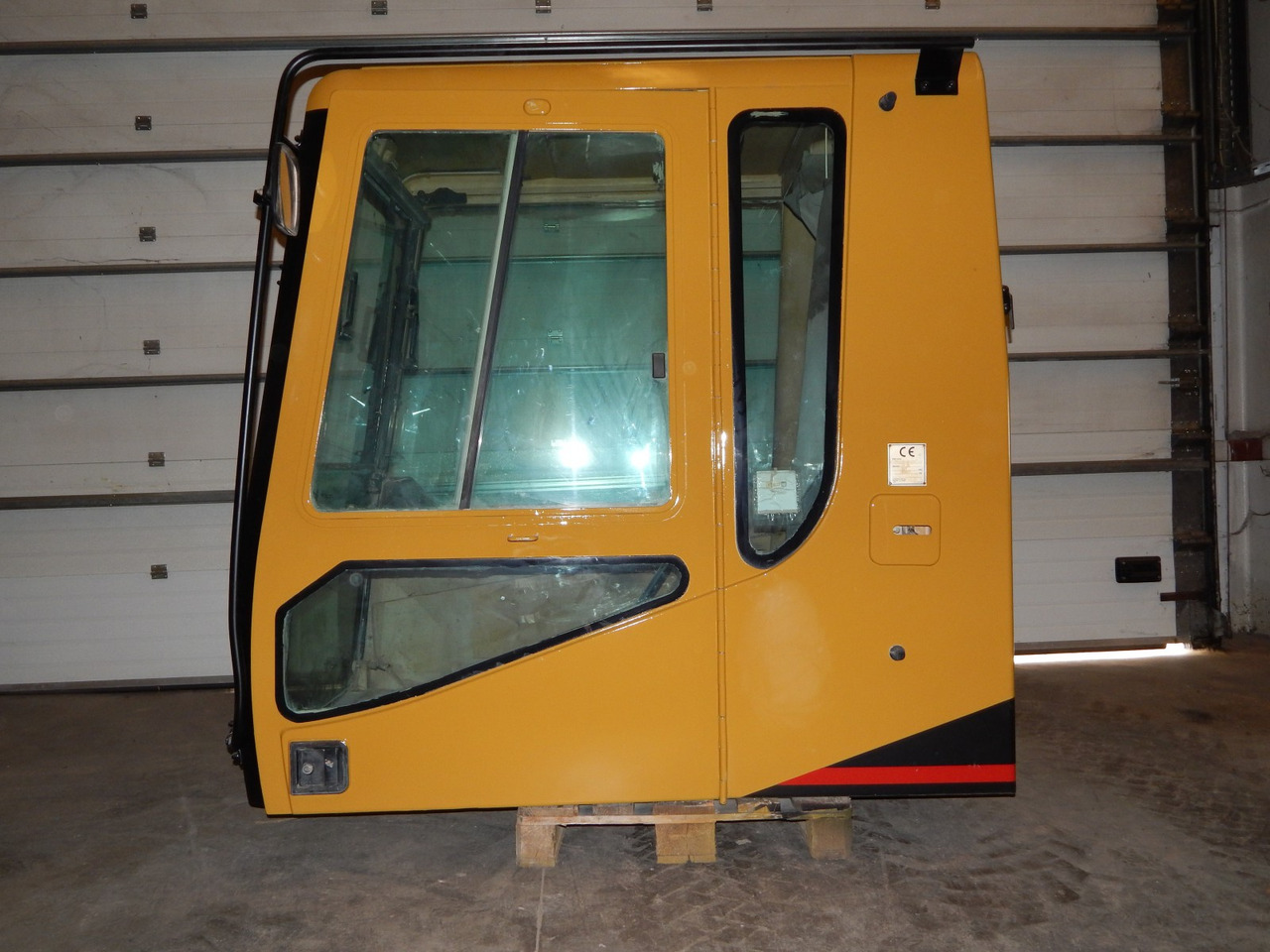 Cab ROPS CATERPILLAR 365B - Cabin cho Máy móc xây dựng: hình 2 Cab ROPS CATERPILLAR 365B - Cabin cho Máy móc xây dựng: hình 2
