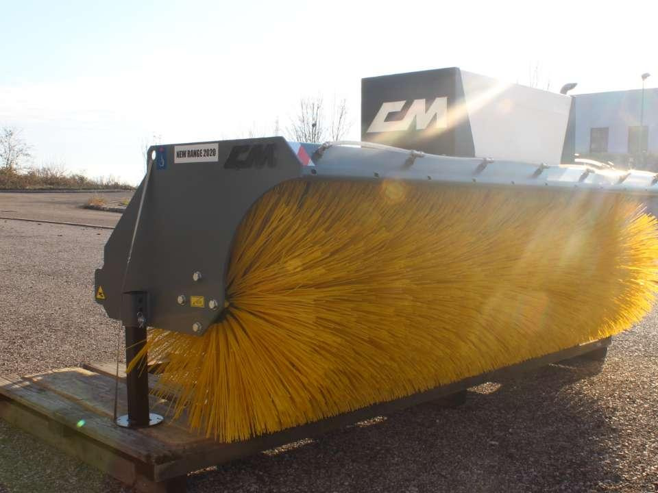 CM Crusher CSA 225 Angle Sweeper - Chổi cho Máy xúc lật đa năng: hình 1 CM Crusher CSA 225 Angle Sweeper - Chổi cho Máy xúc lật đa năng: hình 1