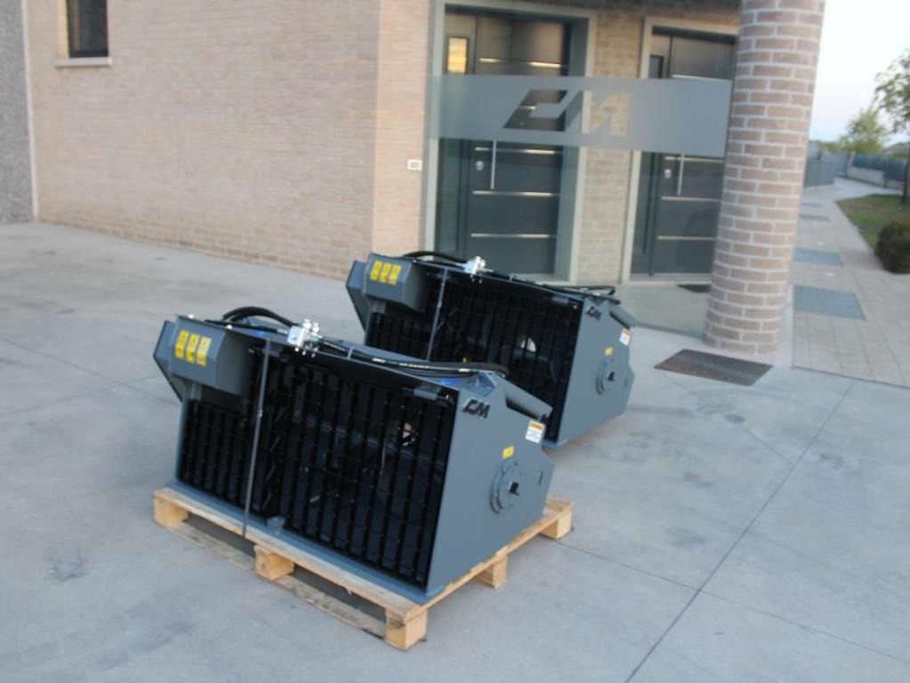 CM Crusher MIX 250 Mixing Bucket - Gầu cho Máy xúc lật đa năng: hình 1 CM Crusher MIX 250 Mixing Bucket - Gầu cho Máy xúc lật đa năng: hình 1