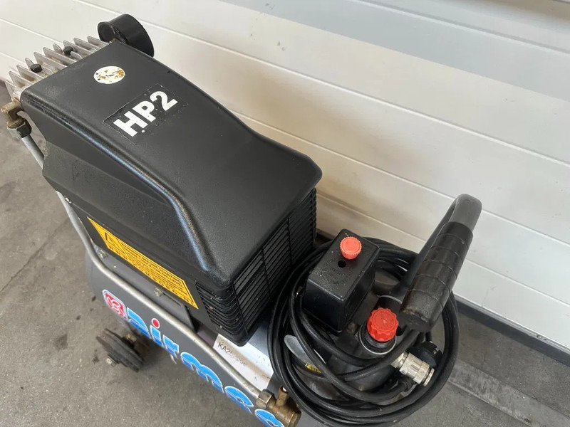 Airmec FIAC BXA 25200 Elektrische Zuigercompressor 2 PK 150 L / min 8 Bar - Máy nén khí: hình 5 Airmec FIAC BXA 25200 Elektrische Zuigercompressor 2 PK 150 L / min 8 Bar - Máy nén khí: hình 5