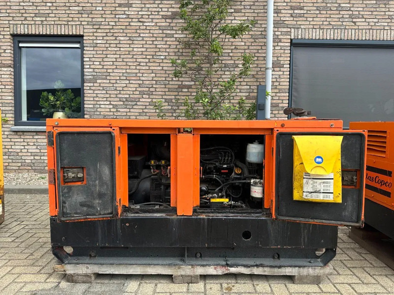 Atlas-Copco QAS 18 Yanmar Mecc Alte Spa 18 kVA Silent generatorset - Bộ phát điện: hình 3 Atlas-Copco QAS 18 Yanmar Mecc Alte Spa 18 kVA Silent generatorset - Bộ phát điện: hình 3