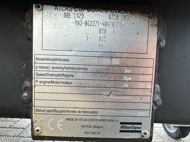 Atlas-Copco XAS 57 DD Deutz 3 m3 / min 23 kW 7 Bar Mobiele Diesel Compressor op aanhanger - Máy nén khí: hình 3 Atlas-Copco XAS 57 DD Deutz 3 m3 / min 23 kW 7 Bar Mobiele Diesel Compressor op aanhanger - Máy nén khí: hình 3