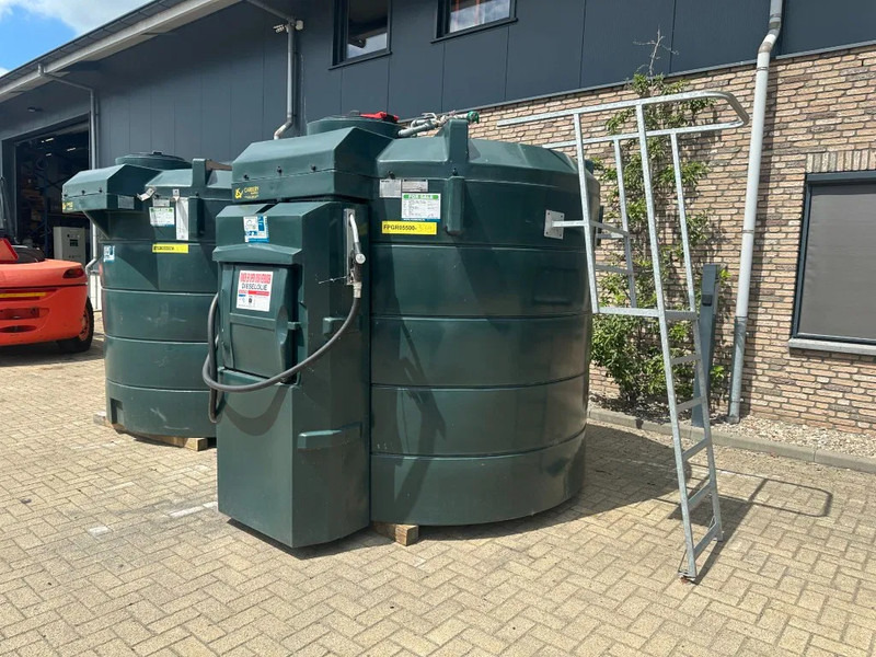 Carbery Kiwa dubbelwandig met mangat Dieseltank 5700 liter met 230 V pompset New ! Overstock - Container biển: hình 5 Carbery Kiwa dubbelwandig met mangat Dieseltank 5700 liter met 230 V pompset New ! Overstock - Container biển: hình 5