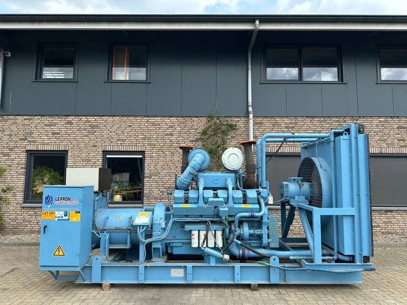 Cummins KTA 38 G1 Leroy Somer 800 kVA noodstroom generatorset as New ! 123 hours ! - Bộ phát điện: hình 1 Cummins KTA 38 G1 Leroy Somer 800 kVA noodstroom generatorset as New ! 123 hours ! - Bộ phát điện: hình 1