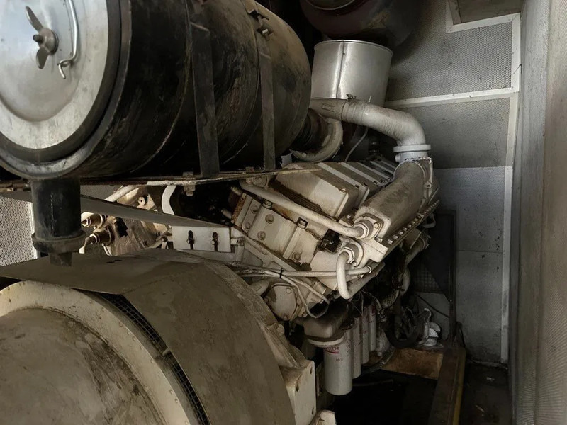 Bộ phát điện Cummins KTA 38 G5 Leroy Somer 1000 kVA Silent generatorset in container: hình 15 Bộ phát điện Cummins KTA 38 G5 Leroy Somer 1000 kVA Silent generatorset in container: hình 15