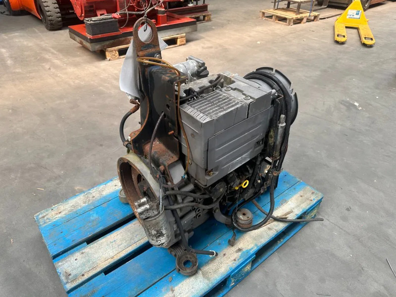 Deutz F2L 1011 Diesel Motor 20.5 kW 28 PK 2 cylinder diesel Engine - Động cơ cho Thiết bị xử lý vật liệu: hình 3 Deutz F2L 1011 Diesel Motor 20.5 kW 28 PK 2 cylinder diesel Engine - Động cơ cho Thiết bị xử lý vật liệu: hình 3