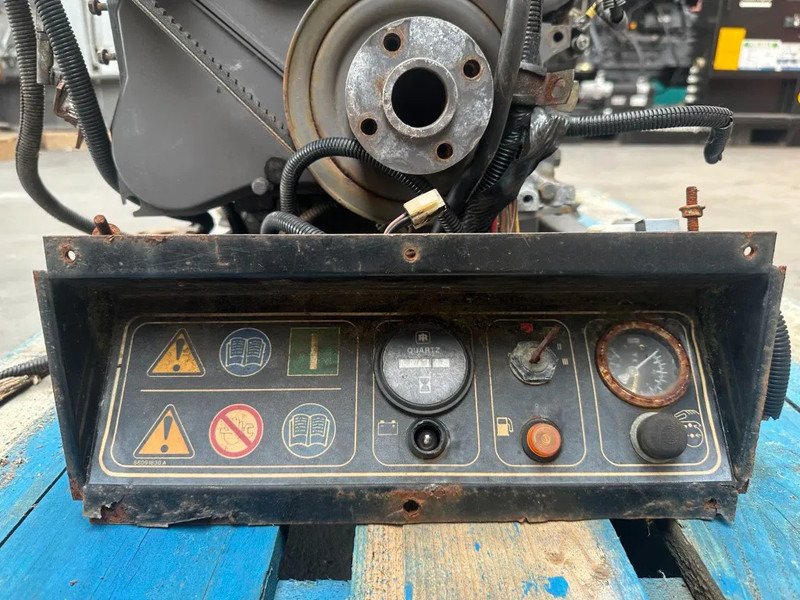 Deutz F2L 1011 Diesel Motor 20.5 kW 28 PK 2 cylinder diesel Engine - Động cơ cho Thiết bị xử lý vật liệu: hình 4 Deutz F2L 1011 Diesel Motor 20.5 kW 28 PK 2 cylinder diesel Engine - Động cơ cho Thiết bị xử lý vật liệu: hình 4