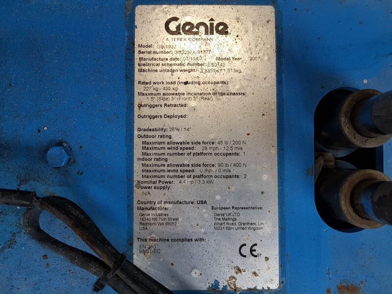 Genie GS 1932 Elektrische Schaarhoogwerker 7.8 meter werkhoogte accu's 2022 ! - Máy nâng người hình kéo: hình 3 Genie GS 1932 Elektrische Schaarhoogwerker 7.8 meter werkhoogte accu's 2022 ! - Máy nâng người hình kéo: hình 3